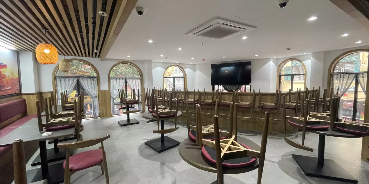 Cho thuê nhà mặt phố Ngũ Xã, lô góc hai mặt tiền 20m, Diện tích 90m2 x3 tầng thông sàn, thang máy