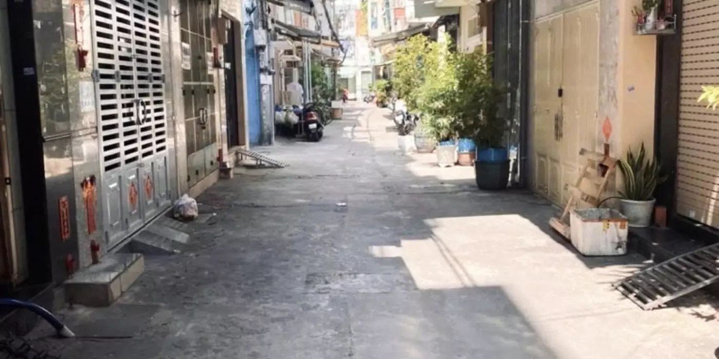NHÀ HẺM XE HƠI - QUẬN 10 - KHU DÂN TRÍ CAO NHỈNH 6 TỶ.
