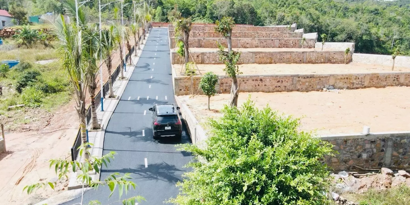 Đất nền biệt thự hướng núi 500m2 full thổ cư tại Trung tâm thành phố Phú Quốc