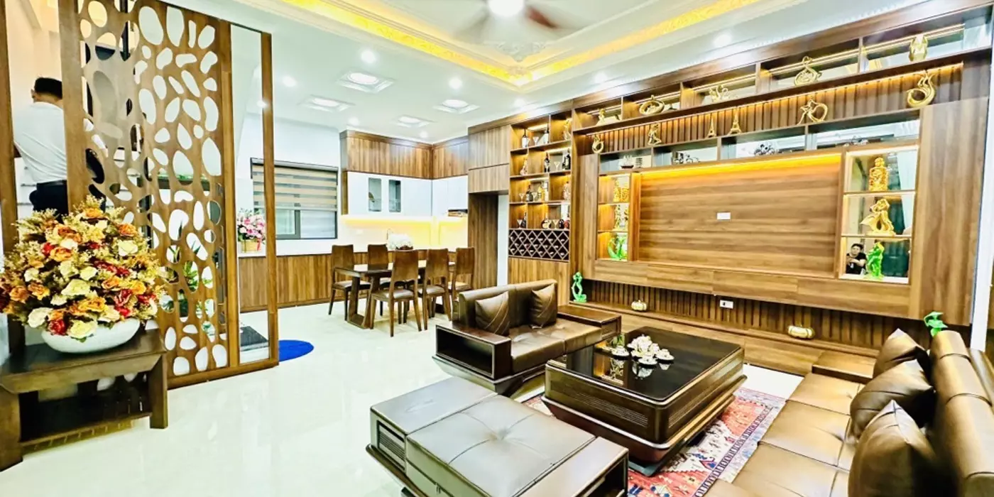 NHÀ TT CẦU GIẤY-LÔ GÓC-3 THOÁNG- TẶNG NỘI THẤT XIN XÒ- GIÁ CHỈ HƠN 9 TỶ