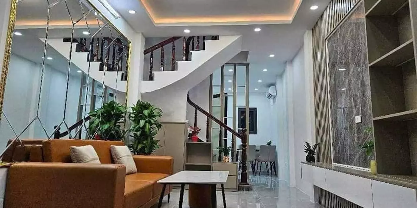 Nhà đẹp Hoàng Hoa Thám, P.6,5 tầng, 99 m2 sd,tặng full NT