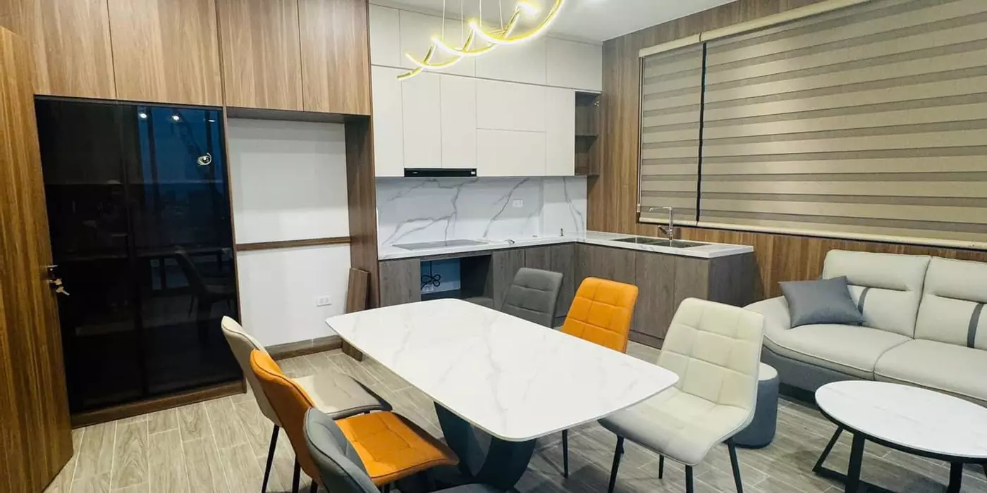 Nhà 4 tầng gần Nguyễn Duy Trinh MT kinh doanh,122m2 ,8PN , ô tô ngủ, HC