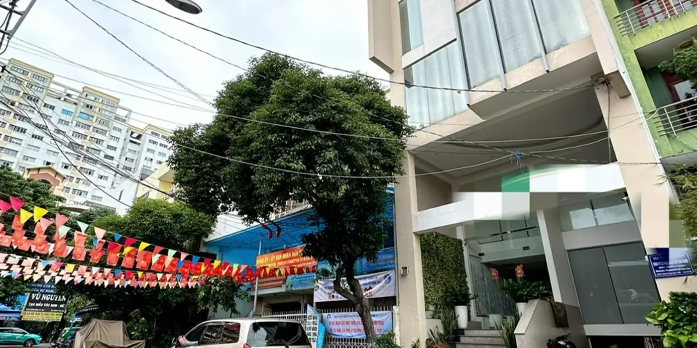 Cho thuê văn phòng 100m2 đường 46 quận 4 giáp quận 1. Giá chỉ 12$/m2 báo phí quản lý. Lh 0964340640