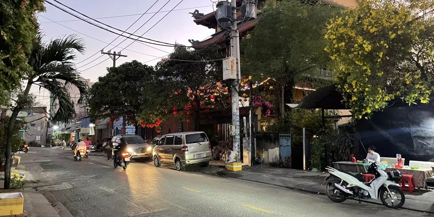Bán nhà mặt tiền 2 tầng 4x25m giá 6,5 tỷ Đường Đông Hưng Thuận 6