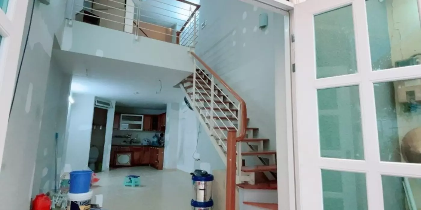 Ngay UBND P7 Gò Vấp - Hẻm 3.5m - DT (3.6 x 10)m - BTCT 4 Tầng