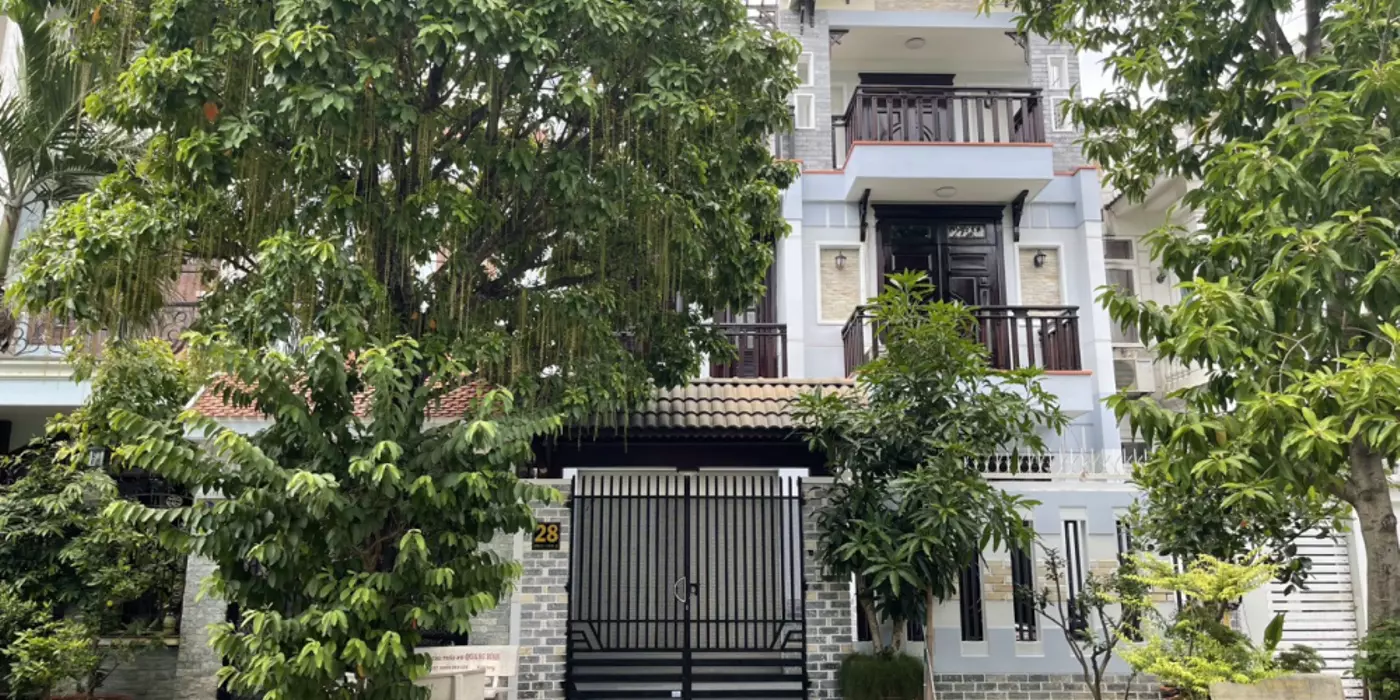 Bán nhà góc 2 Mặt tiền Hoa Phượng, Phú Nhuận - 8x20m - Hầm 5 tầng thang máy. HĐT 150 tr/th. Chỉ 45