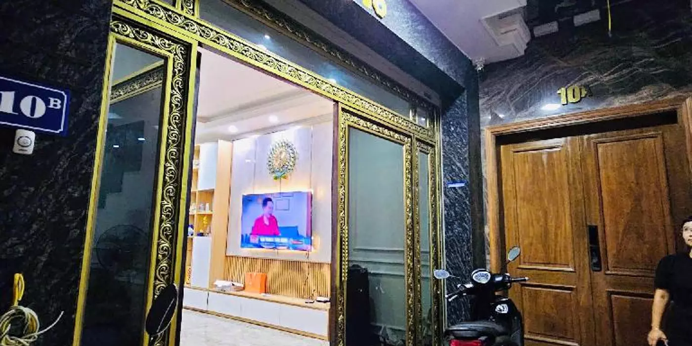 BÁN NHÀ 5 TẦNG TRUNG TÂM CẦU GIẤY, 54M2, NGÕ THÔNG, 2 THOÁNG, NỘI THẤT XỊN. 8,6 TỶ