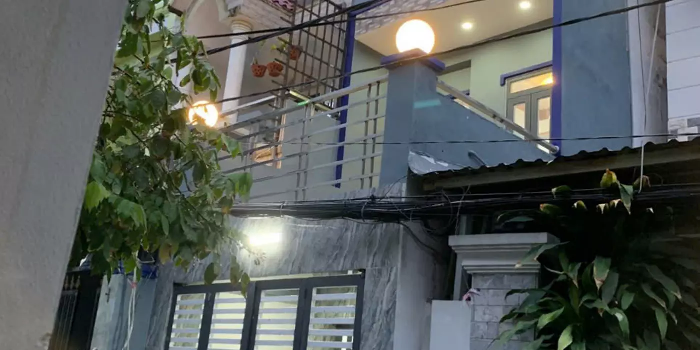 Cần bán nhanh căn hộ nhà hẻm xe hơi tại mặt tiền 2174/38 đường Huỳnh Tấn Phát vào 150m,thi trấn