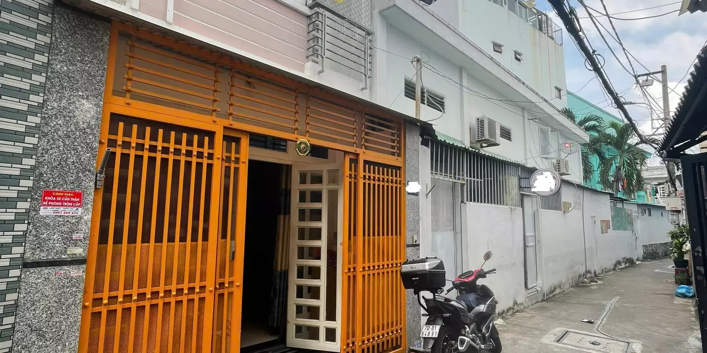 Trung tâm GDNN - GDTX Quận - Hẻm xe hơi - (4.5 x 7.5)m - BTCT 2 Tầng