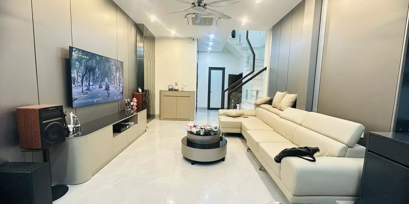 BÁN NHÀ GIẢNG VÕ BA ĐÌNH CỰC HIẾM NHÀ ĐẸP Ở LUÔN 6 TẦNG THANG MÁY THOÁNG SÁNG 13,5 TỶ
