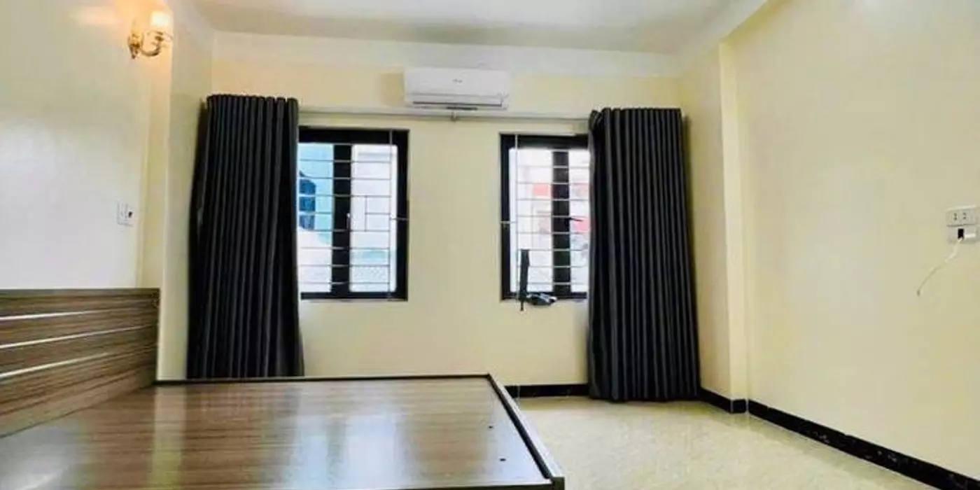 Nhà C4 Tăng Bạt Hổ , P.11, 70 m2,HXH thông sát,HC