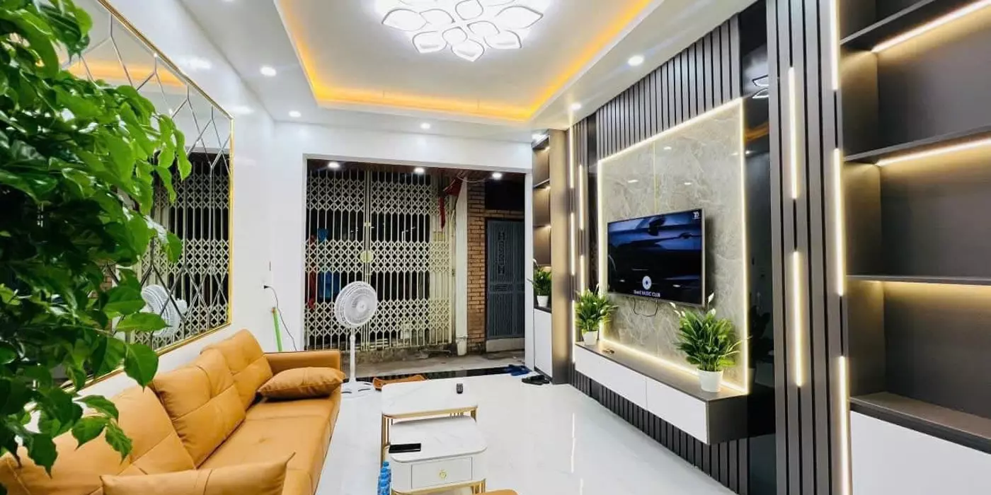 Nhà HXH 3 tầng gần Nguyễn Duy Trinh, 52m2, 3 tầng , 3PN , Hoàn công