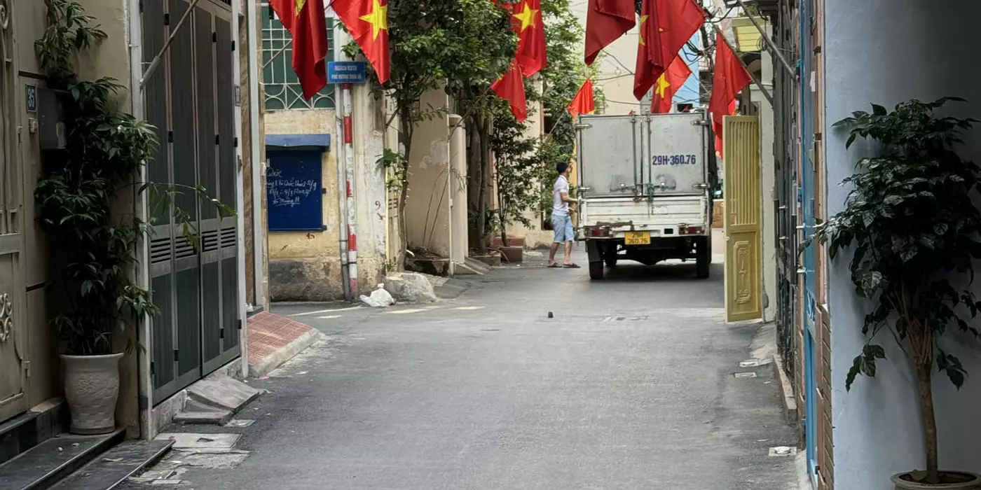 Bán nhà phố Vương  Thừa Vũ, Thanh Xuân 56m, 8 tầng, mt 4.3m. Giá: 18 tỷ