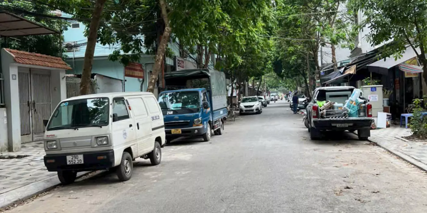 Bán nhà XUÂN LA, TÂY HỒ - LÔ GÓC - Ô TÔ ĐỖ CỬA - TRƯỚC CỬA CÓ SÂN CHUNG ĐỂ XE THOẢI MÁI