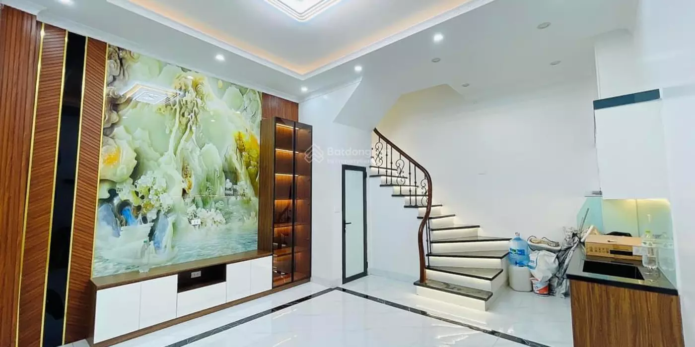 BÁN NHÀ TRẦN KHÁT CHÂN - FULL NỘI THẤT XỊN XÒ -33M2 *5T *MT5M = 5.6 TỈ GẦN PHỐ - TRƯỚC NHÀ SÂN RỘN