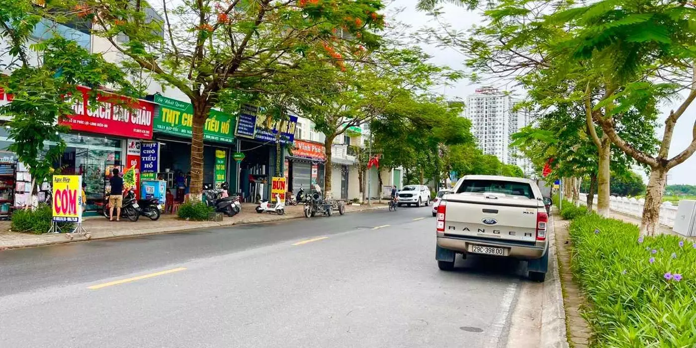 Cần tiền bán cắt lỗ mảnh đất đấu giá 90m2, ngang 5m, mặt đường 21m, Phố Phúc Lợi,Long Biên