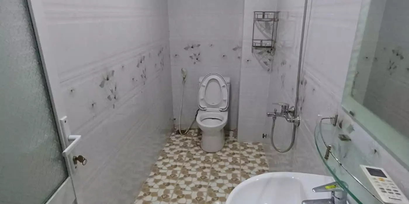 Cho thuê nhà nguyên căn mặt tiền Dương Đình Nghệ trung tâm và sầm uất khu hàn quốc 5Phòng ngủ