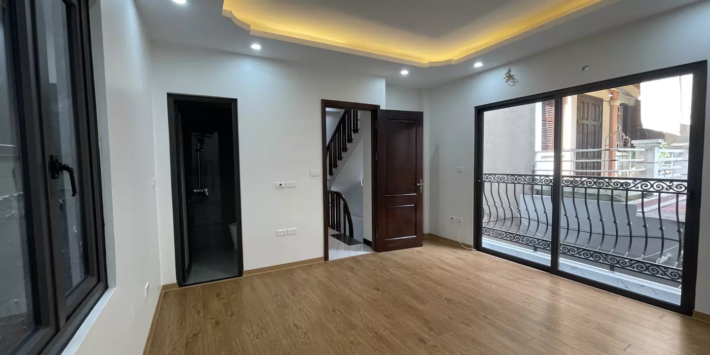 Nhà phố Đội Cấn 40m2 x 6 tầng. Thang máy.