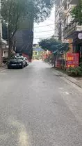 Bán gấp nhà riêng mặt phố Hoàng Quốc Việt DT 60m2 chưa tới 6 tỉ.