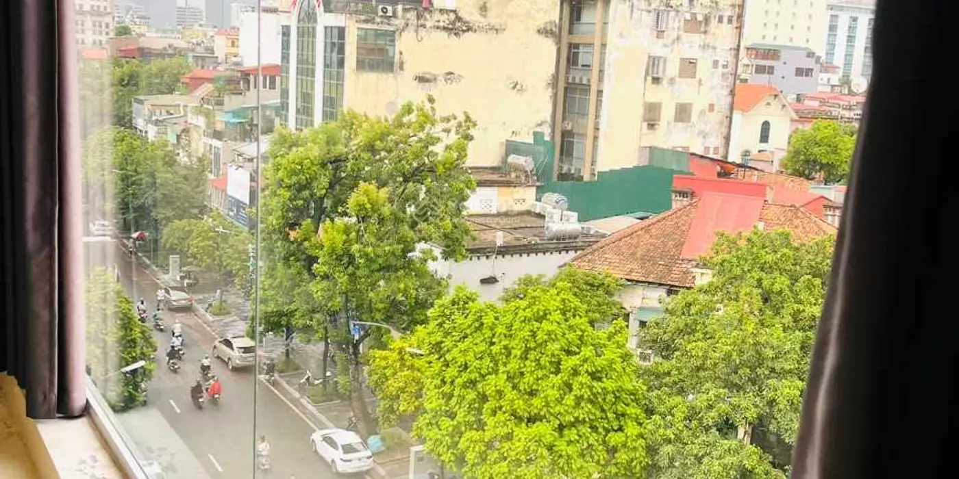 Chính chủ cho thuê văn phòng diện tích từ 30m2, 100m2 view thoáng tại Phố Huế, Hoàn Kiếm, Hà Nội