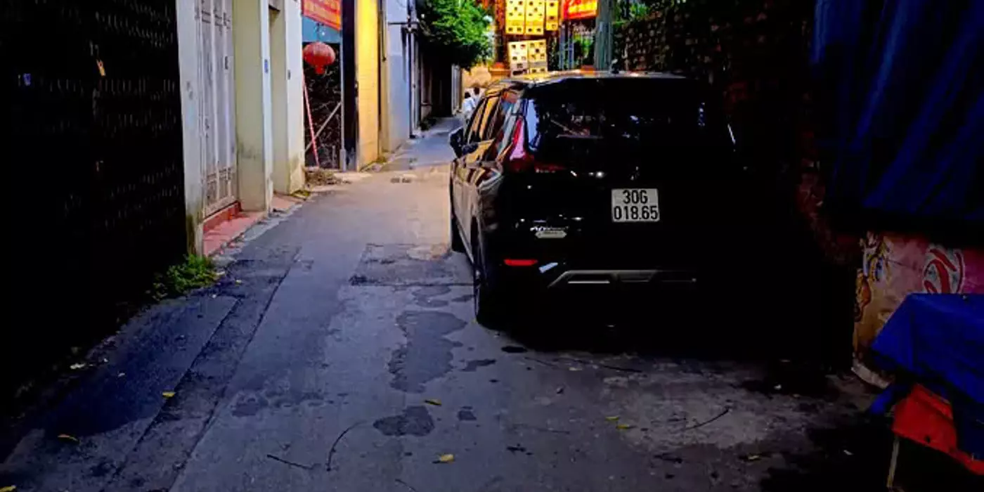 ÂU CƠ, TÂY HỒ. 85M2 C4 MT 4,7M 11,5 TỶ- 1 NHÀ RA PHỐ- Ô TÔ ĐI VÒNG QUANH.