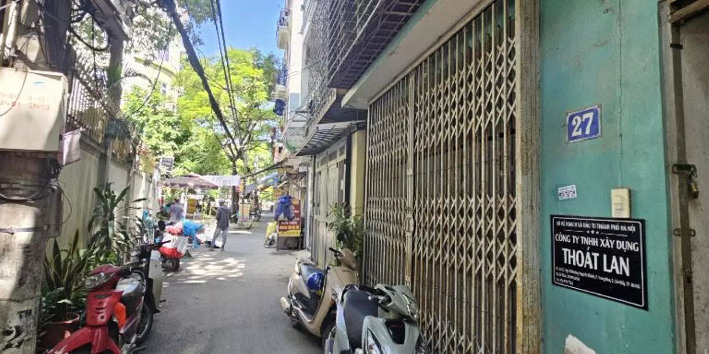 BÁN ĐẤT CẦU GIẤY 51M2, MT 6M, VUÔNG ĐÉT, 2 THOÁNG, GẦN Ô TÔ. 8 TỶ