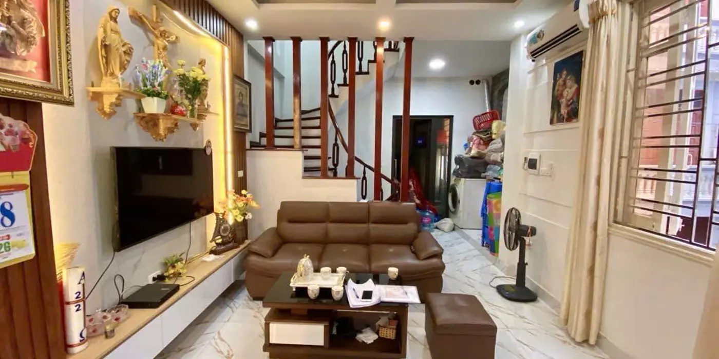 Bán nhà ĐƯỜNG LÁNG - DT 37M2 - NGÕ THÔNG KINH DOANH - LÔ GÓC - Ô TÔ NHỎ ĐỖ CỬA