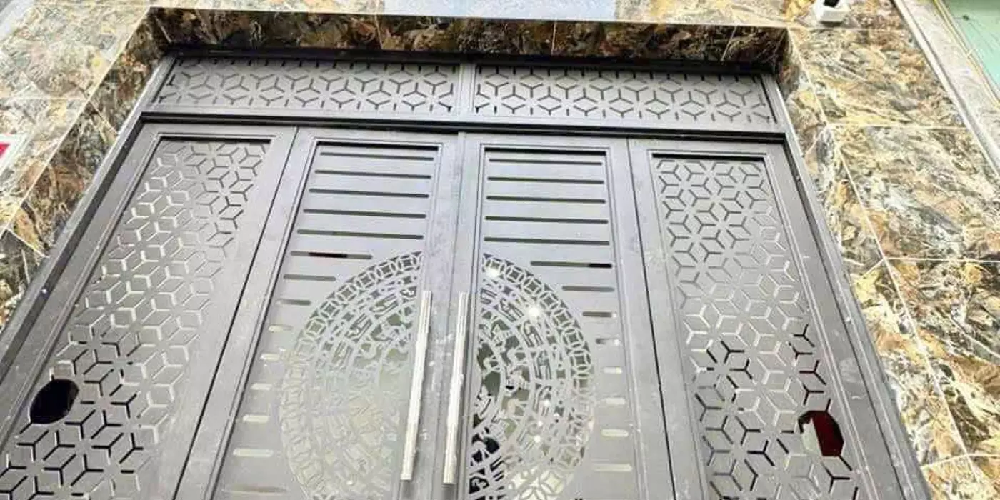 Cần bán nhà phố Minh Khai, ở ngay, sở hữu thông số đẹp, diện tích 42m2, giá tiền13.15 tỷ đồng.