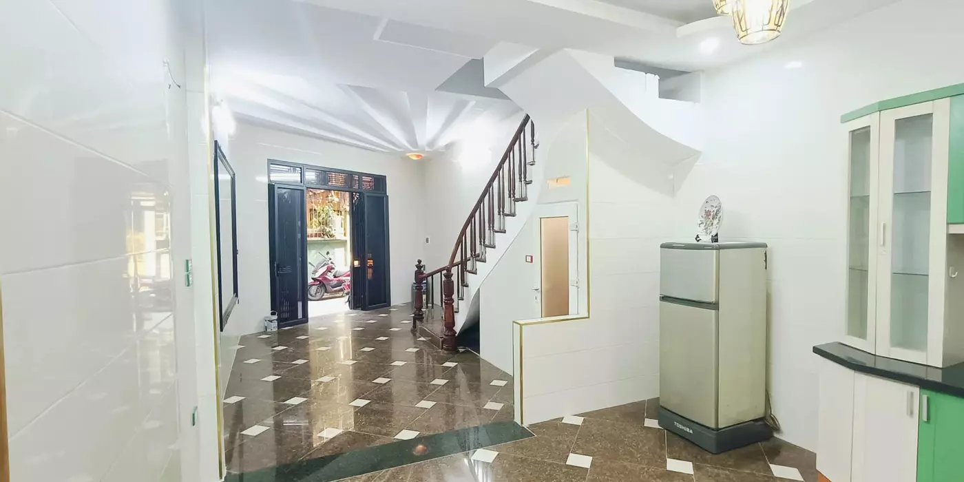 Bán nhà phố Yên Lạc, Hai Bà Trưng 38m, 4 tầng. Giá: 8.25 tỷ