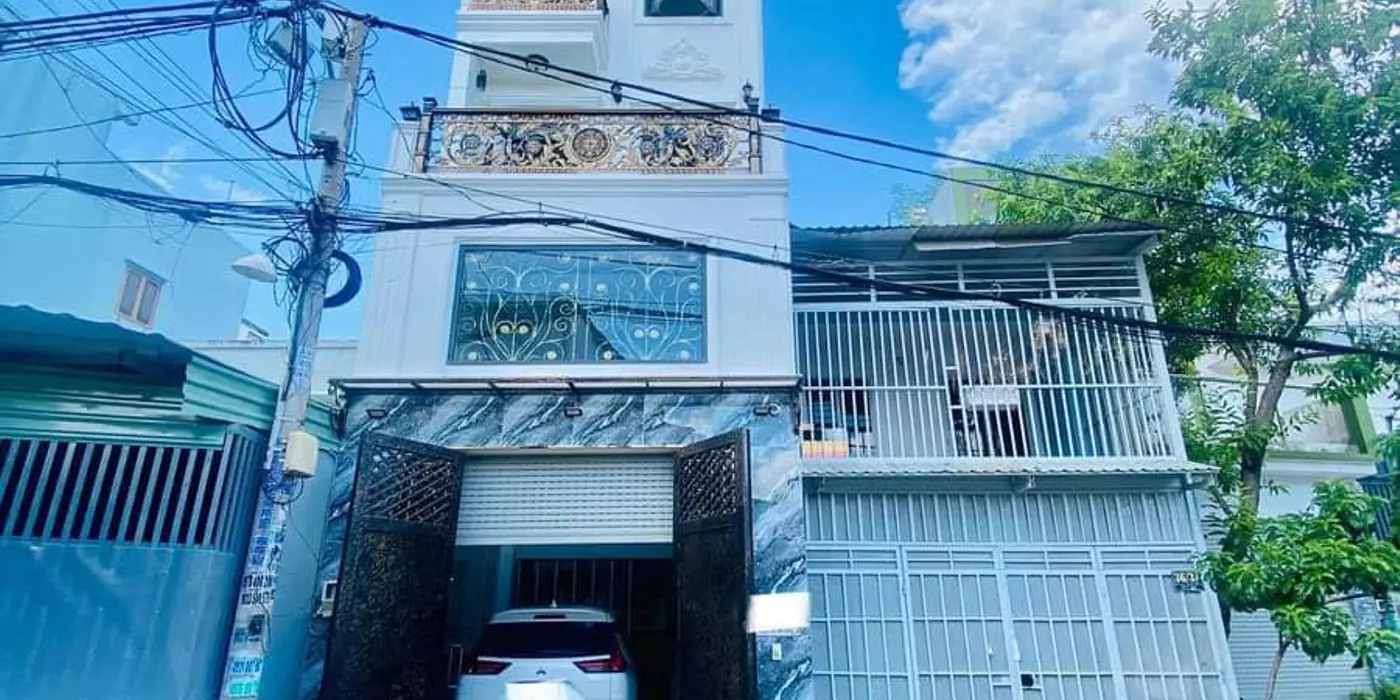 NHÀ 5 TẦNG ĐƯỜNG NHỰA 8M THÔNG - KHU VIP TRUNG MỸ TÂY - XE HƠI NGỦ TRONG NHÀ. giá 6,2 tỷ.