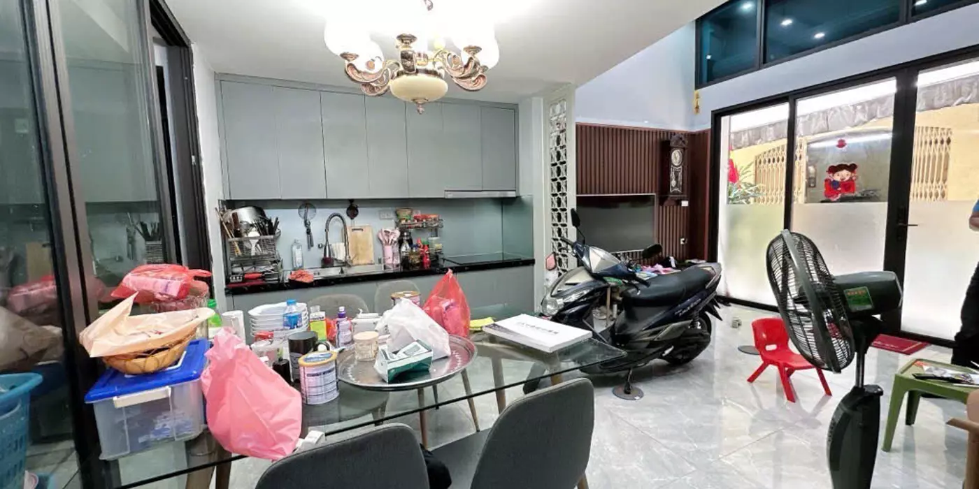 SIÊU PHẨM PHỐ CỔ HOÀN KIẾM - 2 THOÁNG TRƯỚC SAU - Ô TÔ QUA - KINH DOANH SẦM UẤT .

Hàng Vải Hoàn