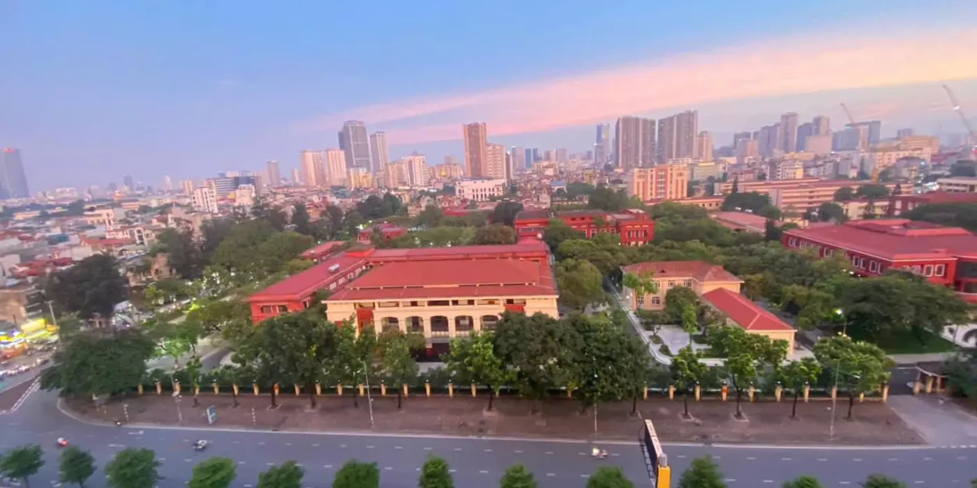 Cho thuê căn hộ chung cư Hoàng Quốc Việt 84m2 - 2 ngủ -13 tr