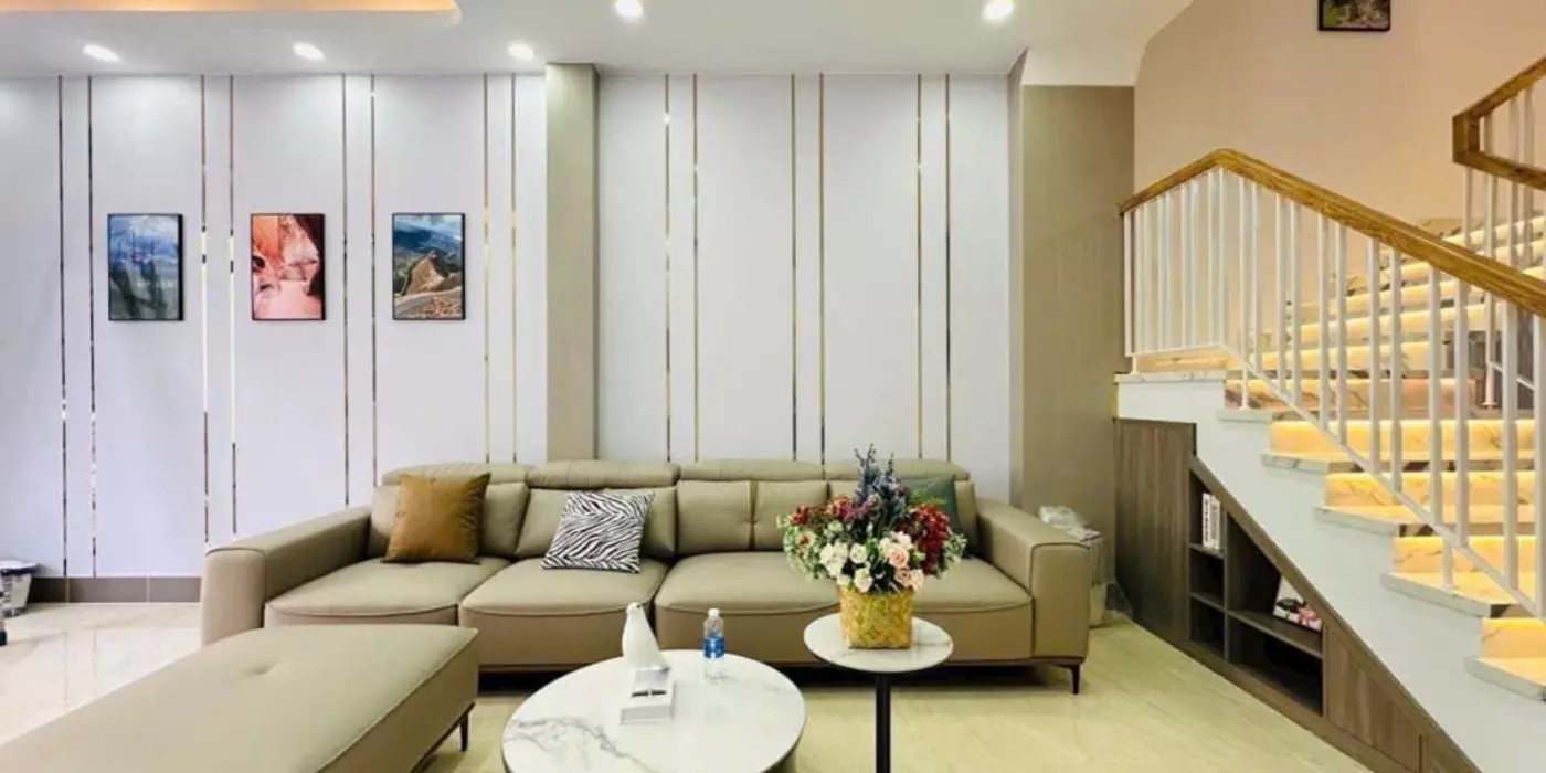 Mặt tiền kinh doanh, 95M2, 3 tầng, tặng full nội thất, cạnh Aeon Bình Tân.