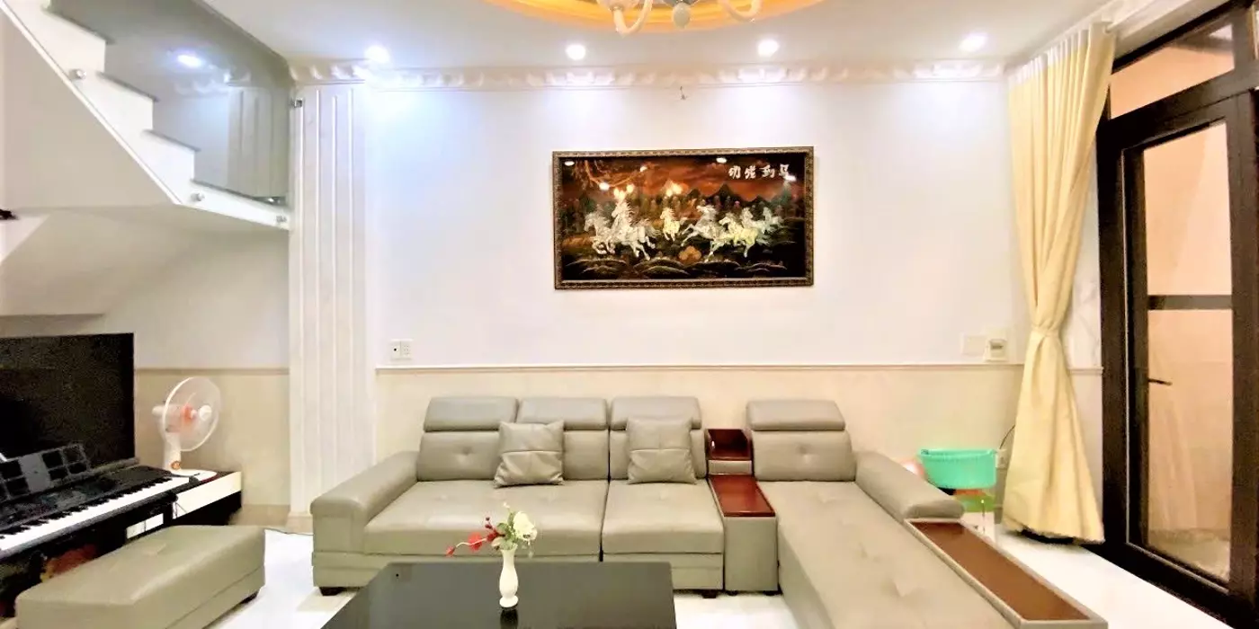 Bán nhà Lý Chính Thắng Quận 3,(4x15m, 4 tầng) HXH chỉ 7.1 tỷ.