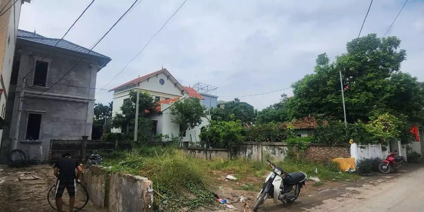 Chính chủ gửi bán 2 lô đất mặt đường Yên Bệ - Kim Chung, có sổ đỏ riêng
