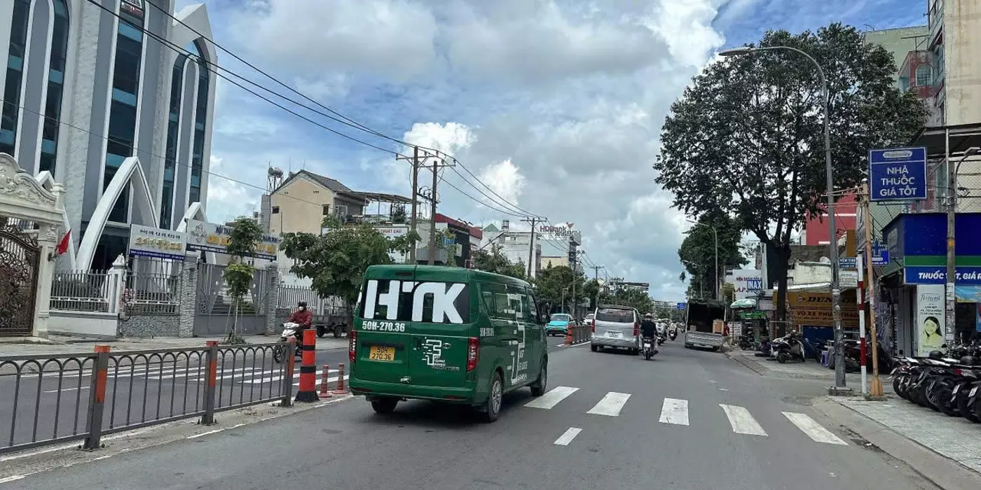 Nhà XẤU mua được  tặng VỊ TRÍ KD đỉnh ngang 11m 150m2 Quang Trung đường 30m gần Ủy ban 16 tỷ