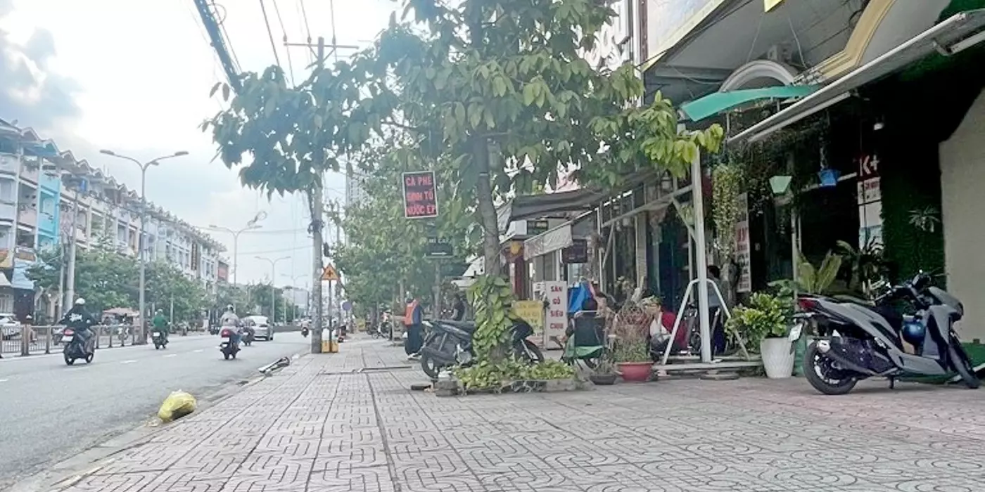 Mặt tiền kinh doanh Tạ Quang Bửu 4x20 80m2 đúc 5 tầng chỉ 17 tỷ 6