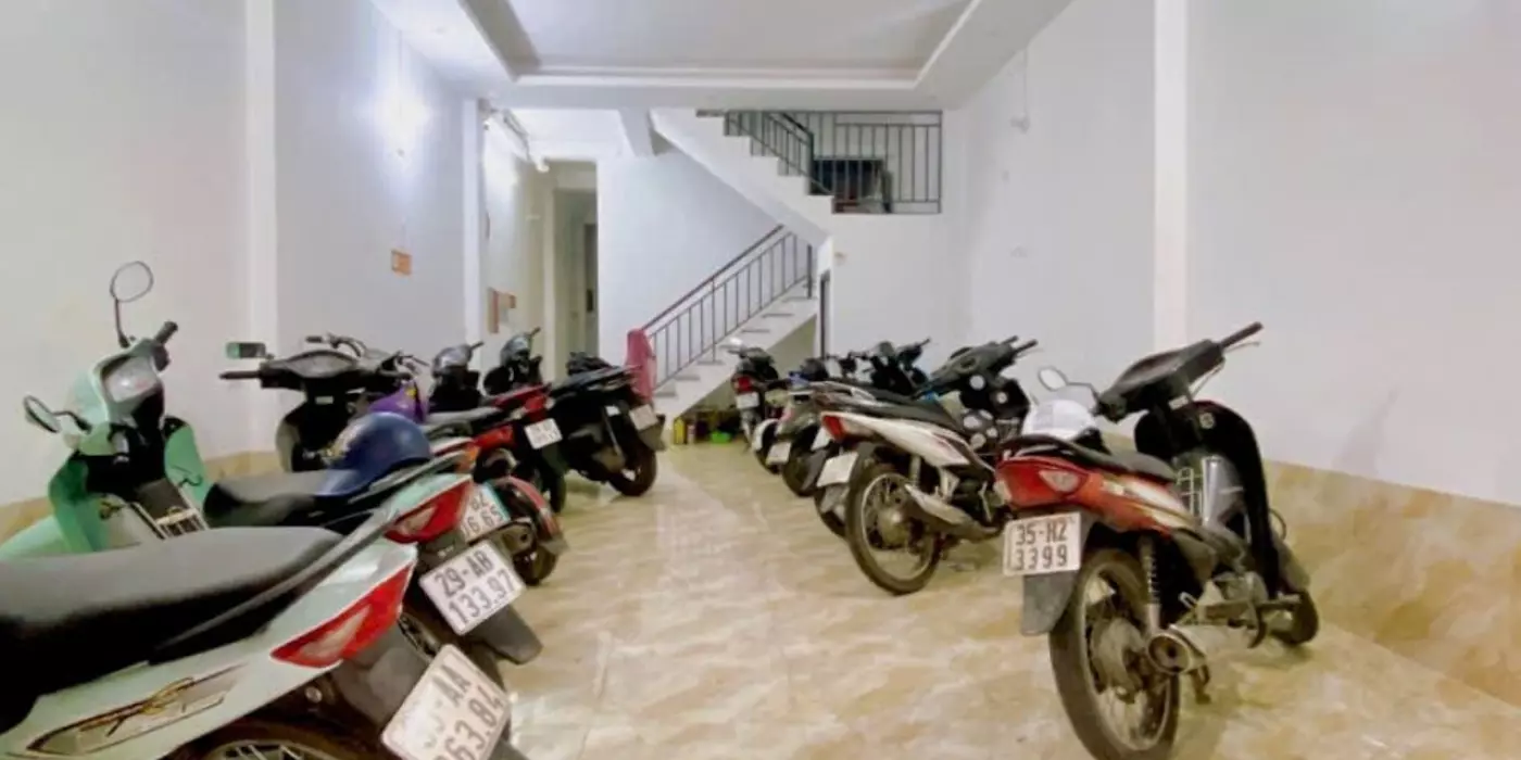 Hàng Hiếm! Dòng tiền Kim Giang, 70m * 5 tầng, khung BTCT, ô tô đỗ cửa.