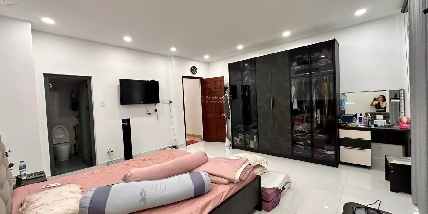 .MẶT TIỀN TRƯƠNG CHINH - KD VPCT QUÁ ĐỈNH - KHU BÀU CÁT - 4 TẦNG ĐẸP LUNG LINH CHỈ 13.8 TỎI