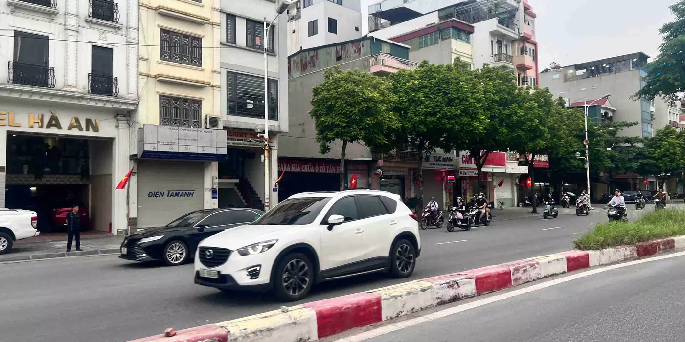 bán nhà phố Cổ Linh, 86m x 7 tầng, thang máy, vỉa hè đá bóng, kinh doanh đa ngày đêm