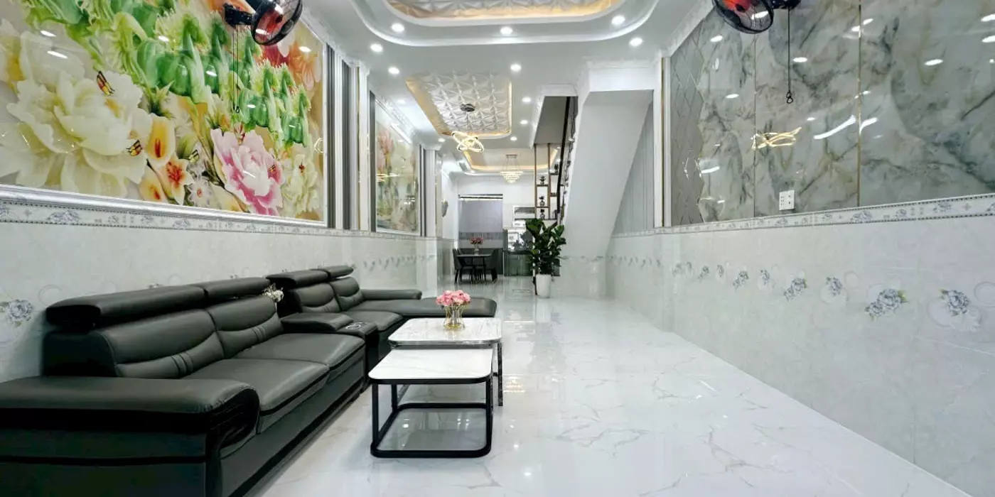 Bán nhà đường Lê Hồng Phong Quận 10.Hẻm xe hơi (3.9x15,2) 3 tầng BTCT chỉ 8.4 tỷ.