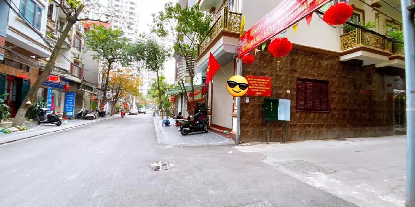 SIÊU PHẨM ĐẲNG CẤP, PHÂN LÔ - 2 MẶT NGÕ  THOÁNG SÁNG - GARA SÂN Ô TÔ - VỈA HÈ, KINH DOANH - NỘI