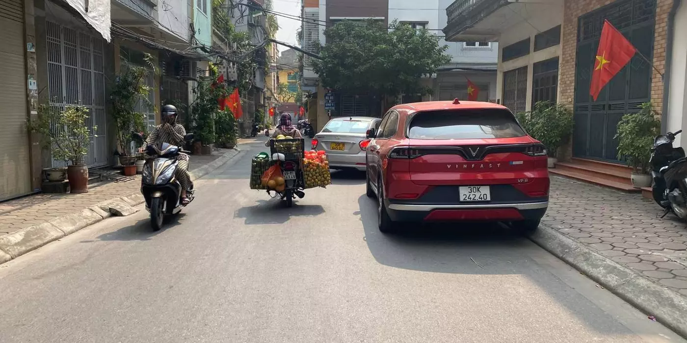 Bán nhà 2 tầng lô góc 56m2, trục chính khu dân cư 918, Phúc Đồng Long Biên