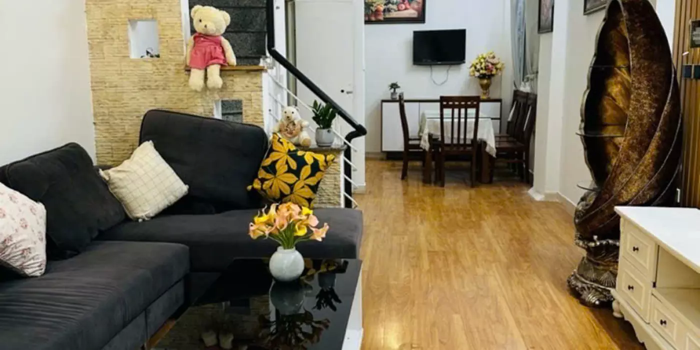 BÁN NHÀ TƯ ĐÌNH LONG BIÊN - Ô TÔ TẢI THÔNG - LÔ GÓC VỪA Ở VỪA KINH DOANH   41 M2 x3 TẦNG  HƠN 6.18