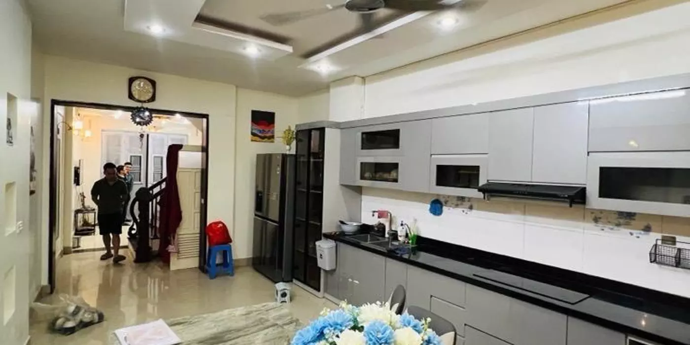 NHÀ TRẦN BÌNH- CẦU GIẤY, Ô TÔ ĐÕ CỬA, SIÊU VIP 41M2-6T-MT5M-ĐẦY ĐỦ CÔNG NĂNG CHỈ 9,2 TỶ