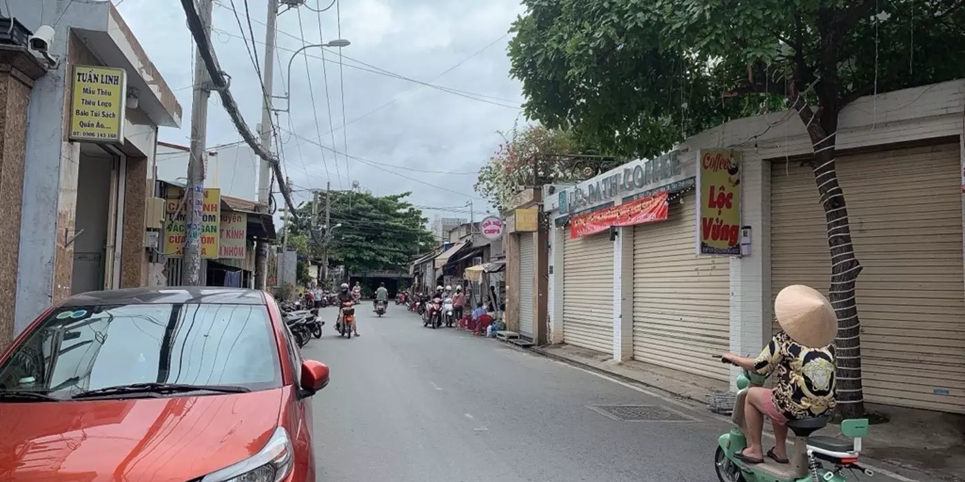 BIỆT THỰ 2 MẶT TIỀN ĐƯỜNG,220M2, KINH DOANH CỰC TỐT_ QUẬN 12