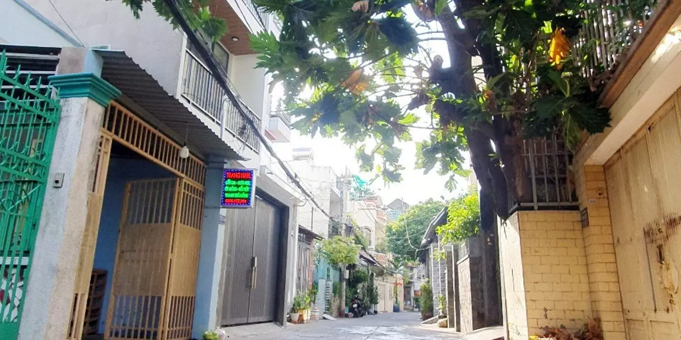 Hiếm có căn thứ 2 Mặt tiền hẻm kinh doanh Tạ Quang Bửu 6x22 chỉ 12 tỷ 7