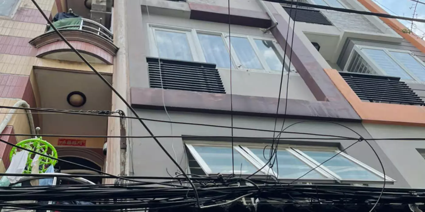 NHÀ MỚI 27M2 5 TẦNG - TRUNG TÂM  QUẬN 10 - CÁCH CHỢ AN ĐÔNG PLAZA 300M . CÁCH 5 CĂN RA ĐƯỜNG LỚN .