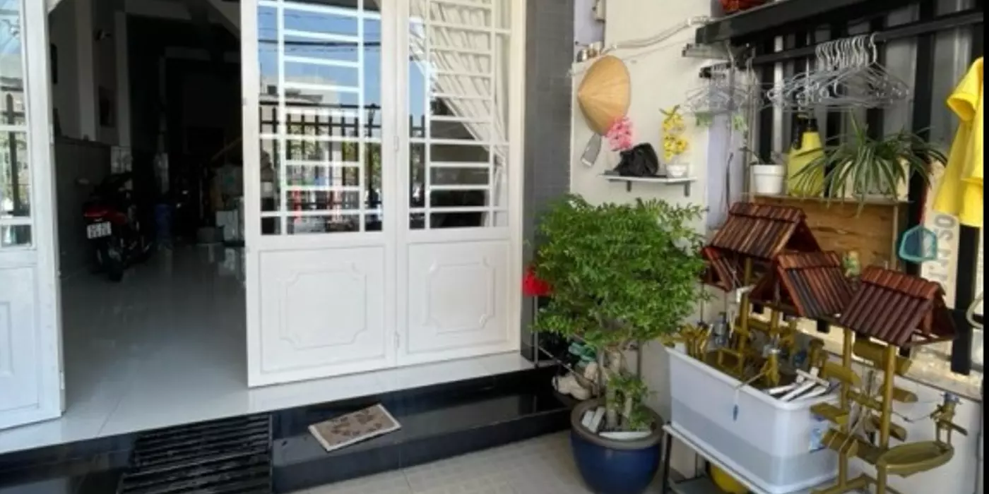 Nhà sổ hồng riêng,1886 Huỳnh Tấn Phát, 4.2x17, 2 tầng, chỉ 4.5 tỉ
