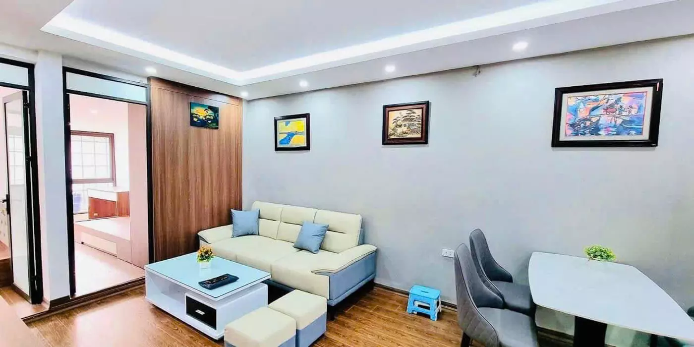Bán tập thể Đồng Xa, Mai Dịch, 3 ngủ tặng hết nội thất, ô tô đỗ chân cầu thang